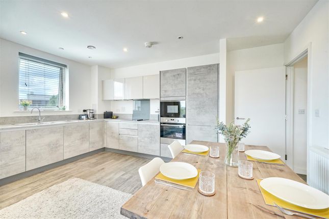 2-bed flat on 7, 171, Fairfield House, South Street, Enfield, £365,000