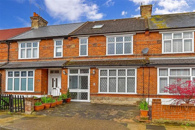 Terraced house for sale in Meadow Road, Gravesend, Kent