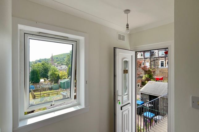 14, Balmoral Place, Galashiels photo 2