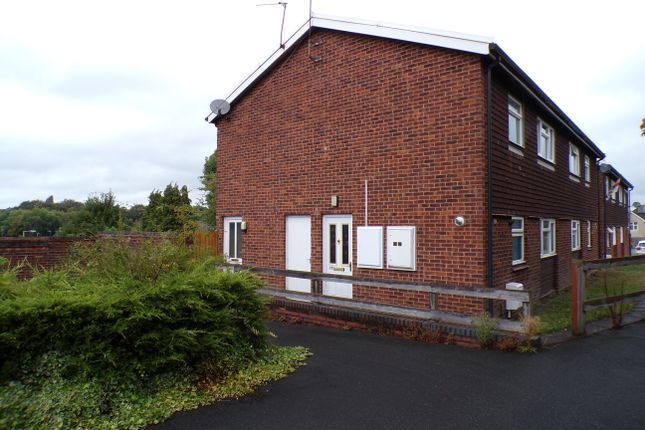 19, Oxford Green, Cannock photo 2