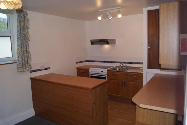 Flat 1, Golden Lion House, Fore Street photo 4