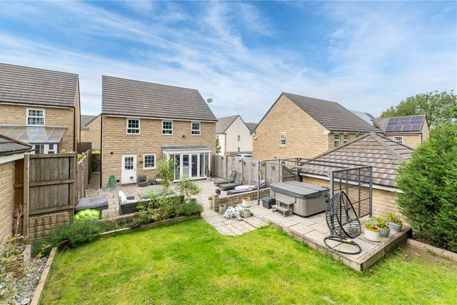 36, The Brow, Cullingworth photo 3