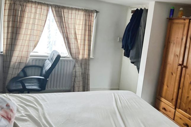 176, Masternman Road, London photo 5