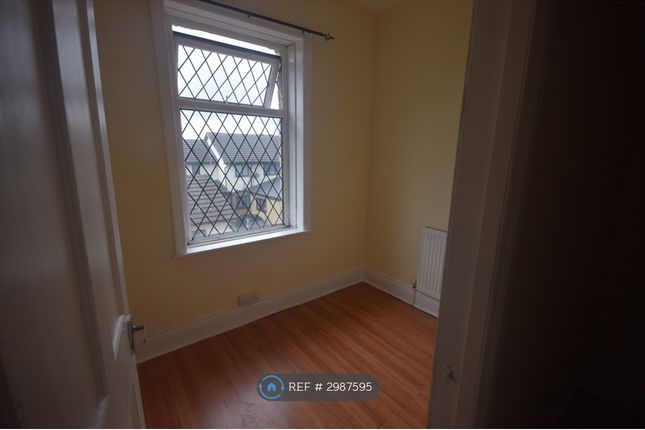 Lilian St, Bradford photo 4