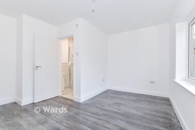 157, Plains Avenue, Maidstone photo 2