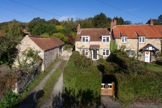 3-bed semi-detached on Brook Lane, Pickering, £300,000
