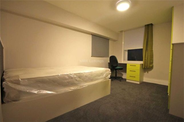 Room to rent in Groat Market, Newcastle Upon Tyne
