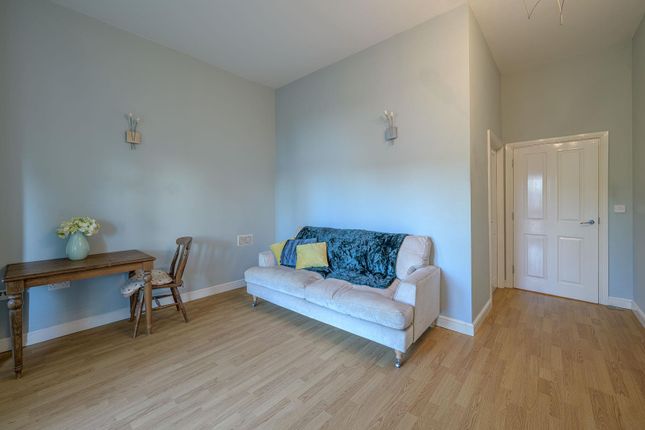 Flat 1, Westhill Lodge, Hagley Road, Stourbridge photo 4