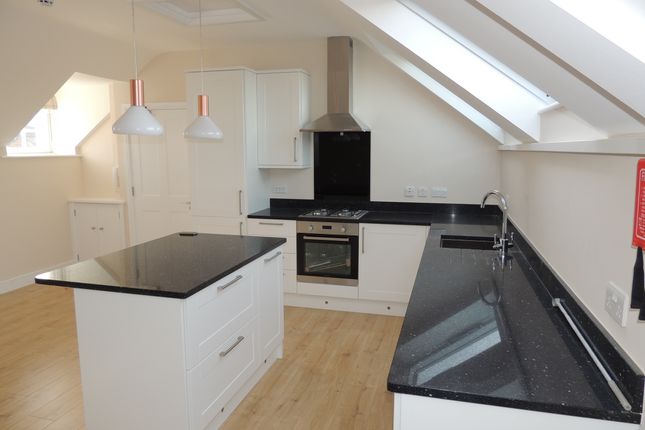 Flat 2, Globe House, Calthorpe Street, Banbury photo 3