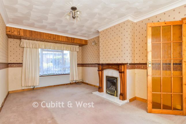 103, Sandhurst Avenue, Brighton photo 2