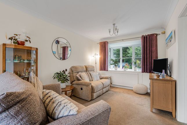 11, Hunt Road, Oxfordshire photo 3