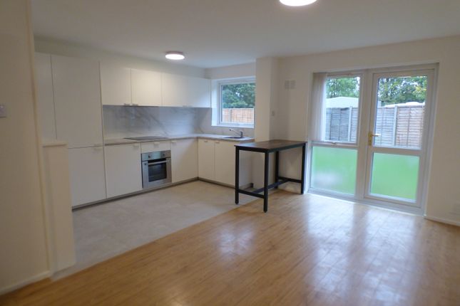 1 Bed Flat To Rent In Popular Grove New Southgate London