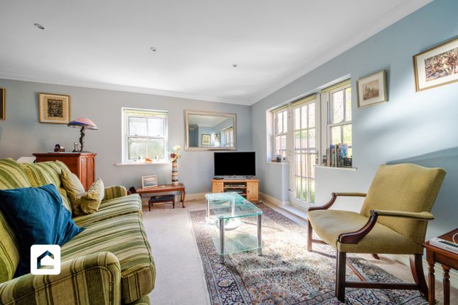 Flat 7, Allingtons, 43 Beech Road, Reigate photo 2