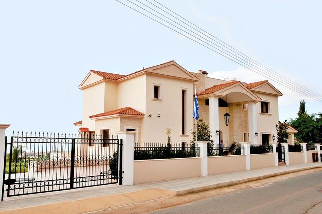 Villa for sale in Emba, Paphos, Cyprus