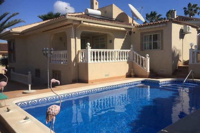 Thumbnail 3 bed villa for sale in 03178 Benij&oacute;far, Alicante, Spain