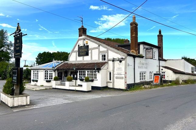 Thumbnail Pub/bar to let in Wrington Road, Congresbury, Bristol