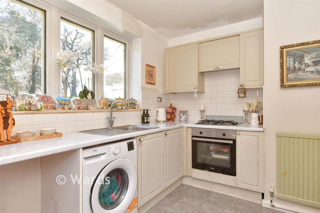 43, Neal Road, Sevenoaks photo 4
