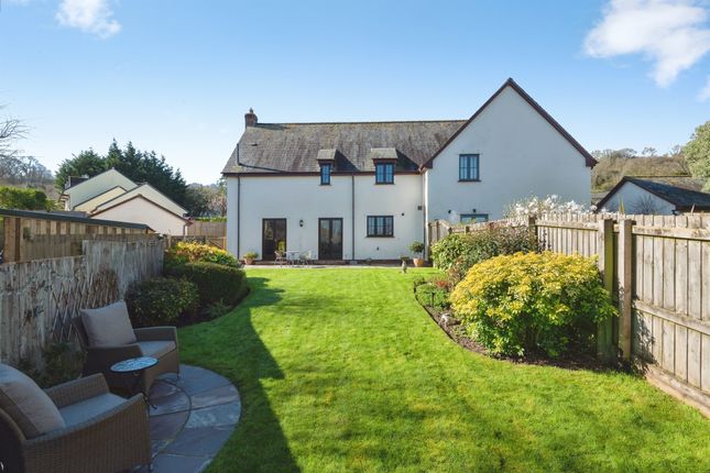 2, Brook Gardens, MINEHEAD photo 2