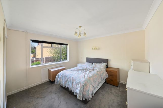 54, Salisbury Road, Pinner photo 3