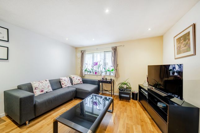 51, Talman Grove, Stanmore photo 4