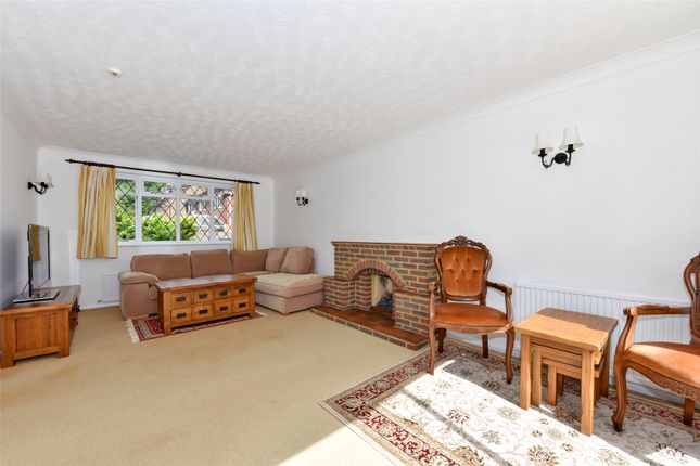 Detached house to rent in Charlbury Road, Oxford