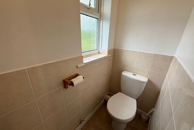 27, Northampton photo 5