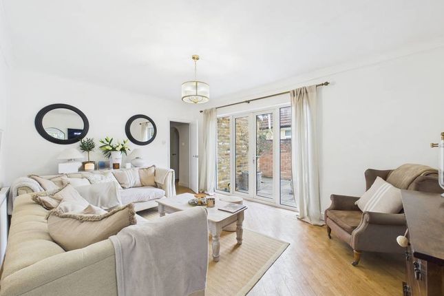 13, Mornington Road, Middlesex photo 3