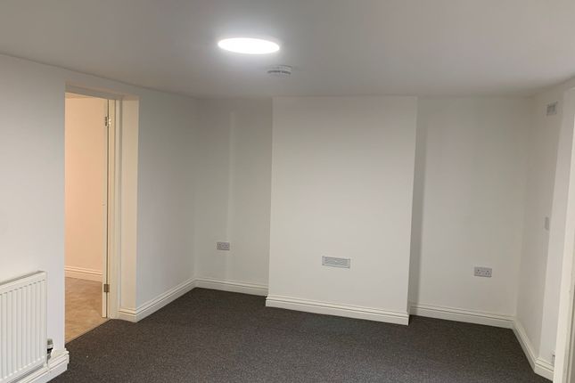 Basement Flat 39 Beaconsfield Avenue, Dover photo 4
