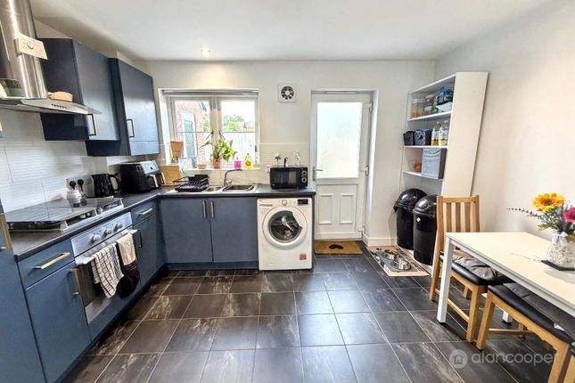 47, Upton Drive, Nuneaton photo 4
