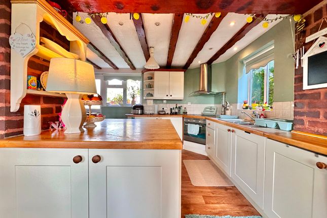 Cottage for sale in The Pink Cottage, Cleeve, Westbury-On-Severn