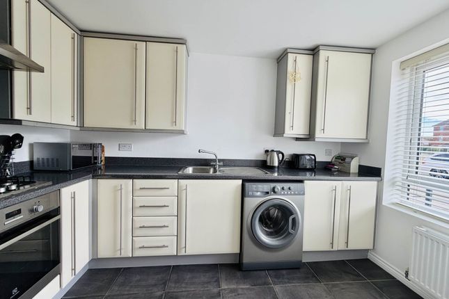 45, Juniper Way, Didcot photo 2
