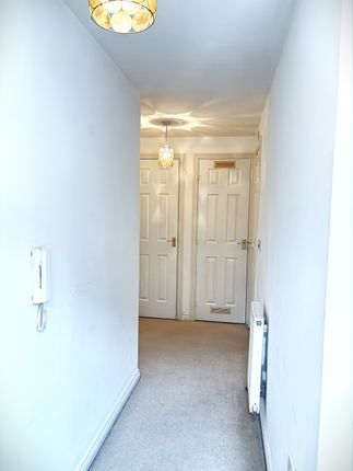 19 / Clarinet court, Symphony Close, Edgware photo 5