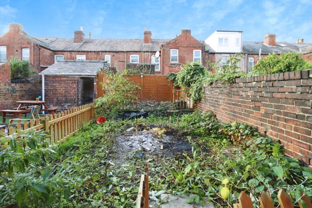144,, Queens Road, South Yorkshire photo 4