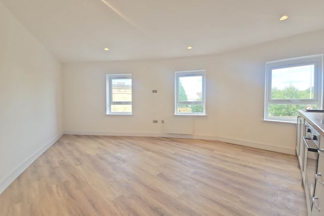 Flat 2, Wokingham Road, Reading photo 4