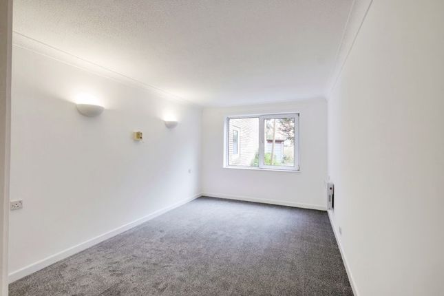 Flat for sale in Homedale House, Bournemouth