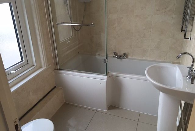4, Flat, Southampton photo 5