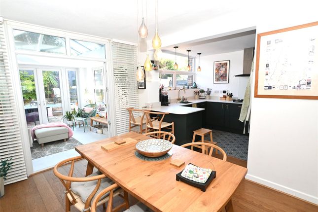 36, Paton Grove, Birmingham photo 2