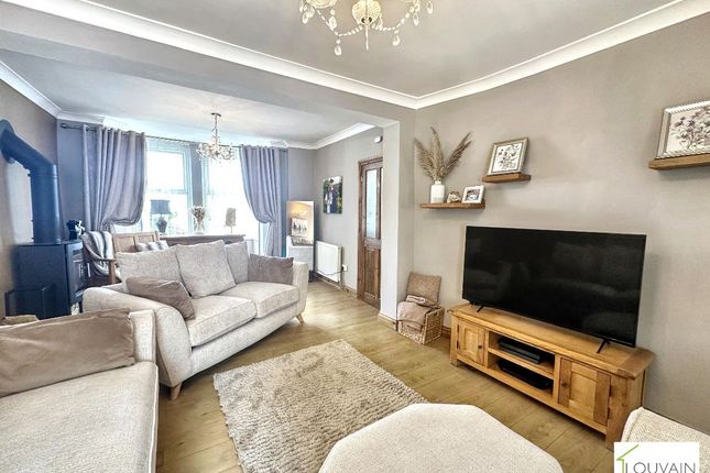 Glanhaul, Southend Terrace, Bargoed photo 5