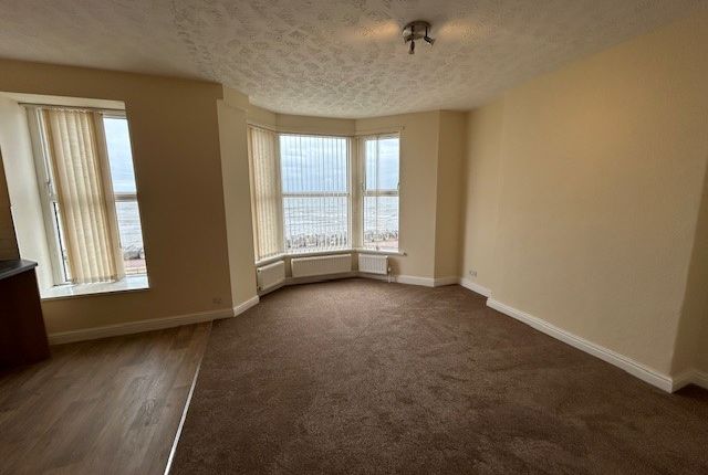 Flat 7, 71/72, Sandylands Promenade, Morecambe  photo 4