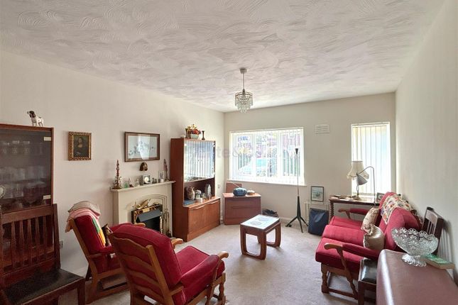 1 Montague Lodge, 95 Rectory Road, Beckenham photo 2