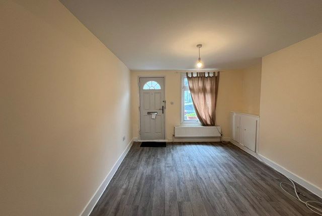 29, Greenfield Street, Waltham Abbey photo 3