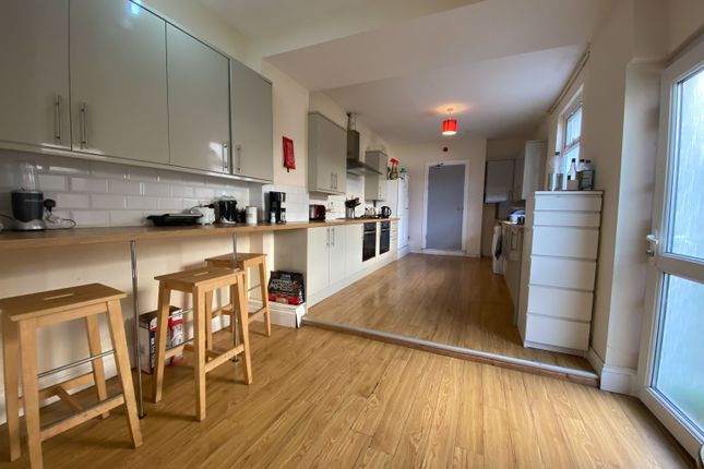 7-bed terraced on 26, Llandough Street, Cardiff, £3,850/mo