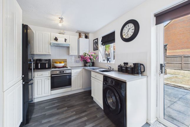 35 Nether Pasture, Nottingham photo 3