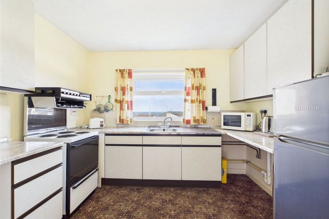 27 Atlantic Close, Bude photo 4