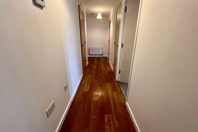 26, Hornbeam Close, Bristol photo 3