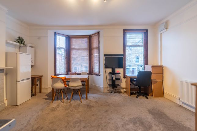 32D Bellevue Road, London photo 2