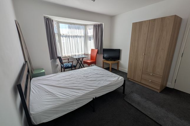 North Hyde Road photo 3