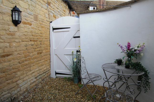 Cottage to rent in Wakerley Road, Harringworth, Corby