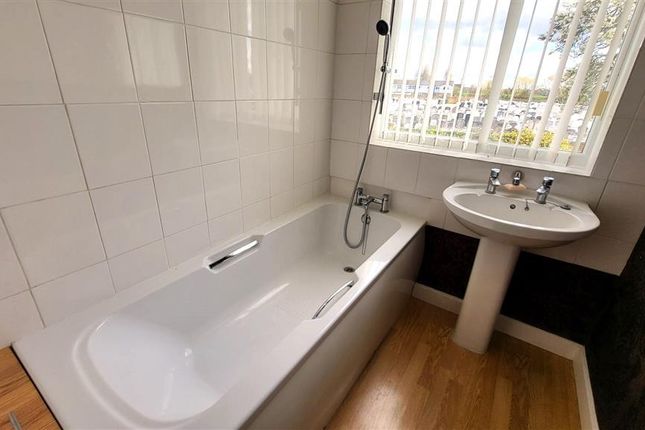 Property to rent in Orchard Crescent, Enfield