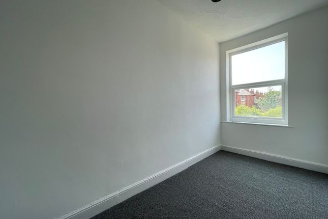 70 Lamcote Grove, Nottingham photo 4